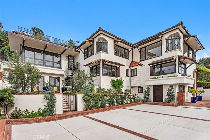 Property Photo: 2616 Queda Way CA 92651