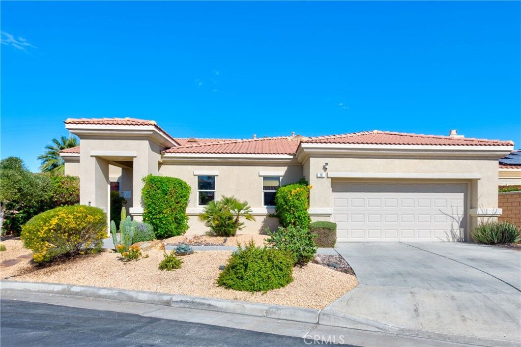 Property Photo:  70 Rocio Court  CA 92260 