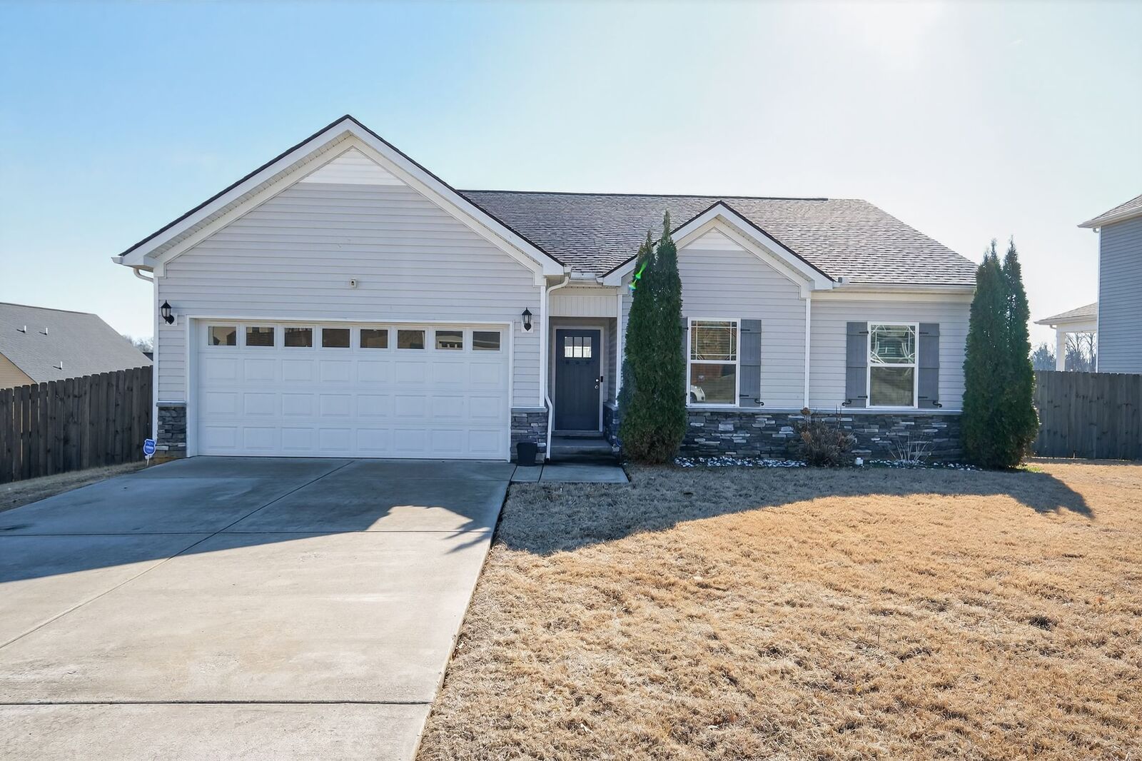 Property Photo: 1344 Busiris Dr TN 37076