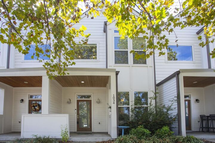 Property Photo:  1034 Maynor Ave  TN 37216 