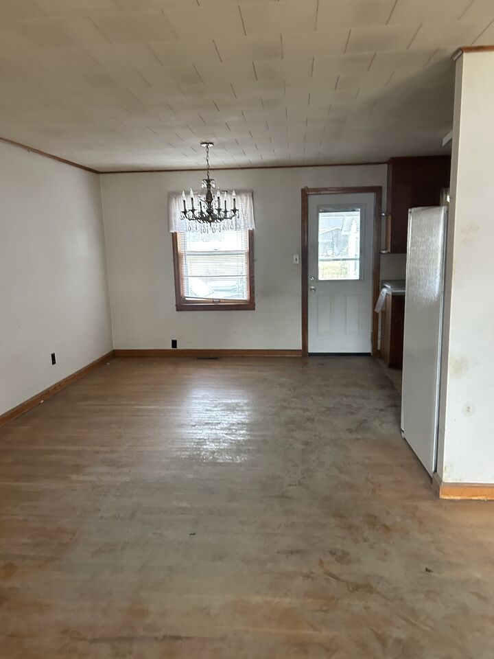 Property Photo:  604 2nd Ave  TN 38464 