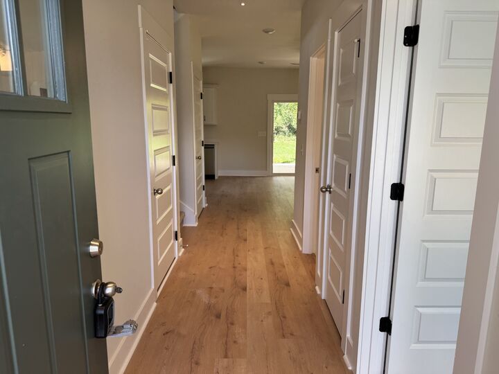 Property Photo:  554 Charleston Cove Way  TN 37043 