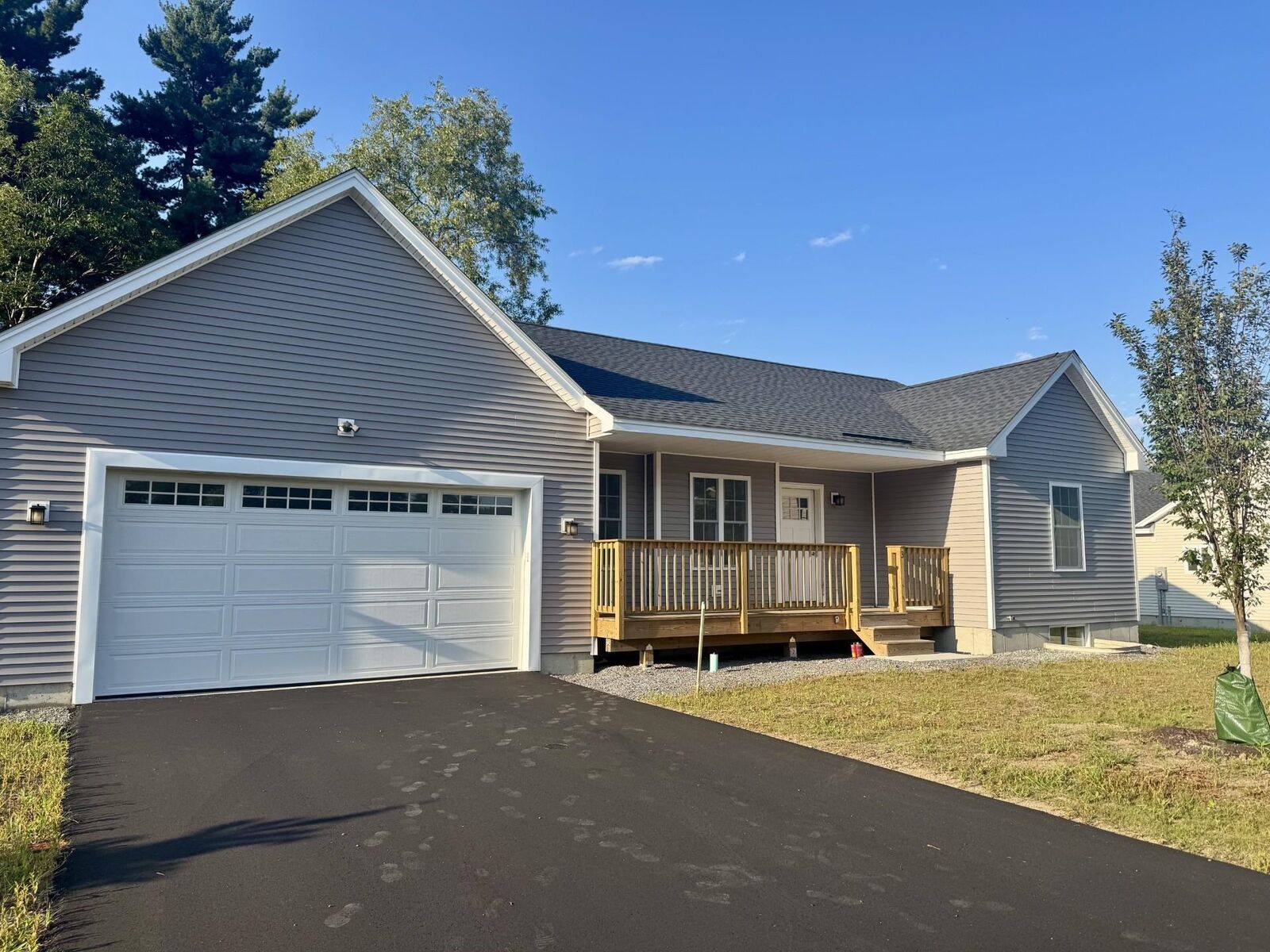 Property Photo:  3 Magnolia Way  NH 03431 