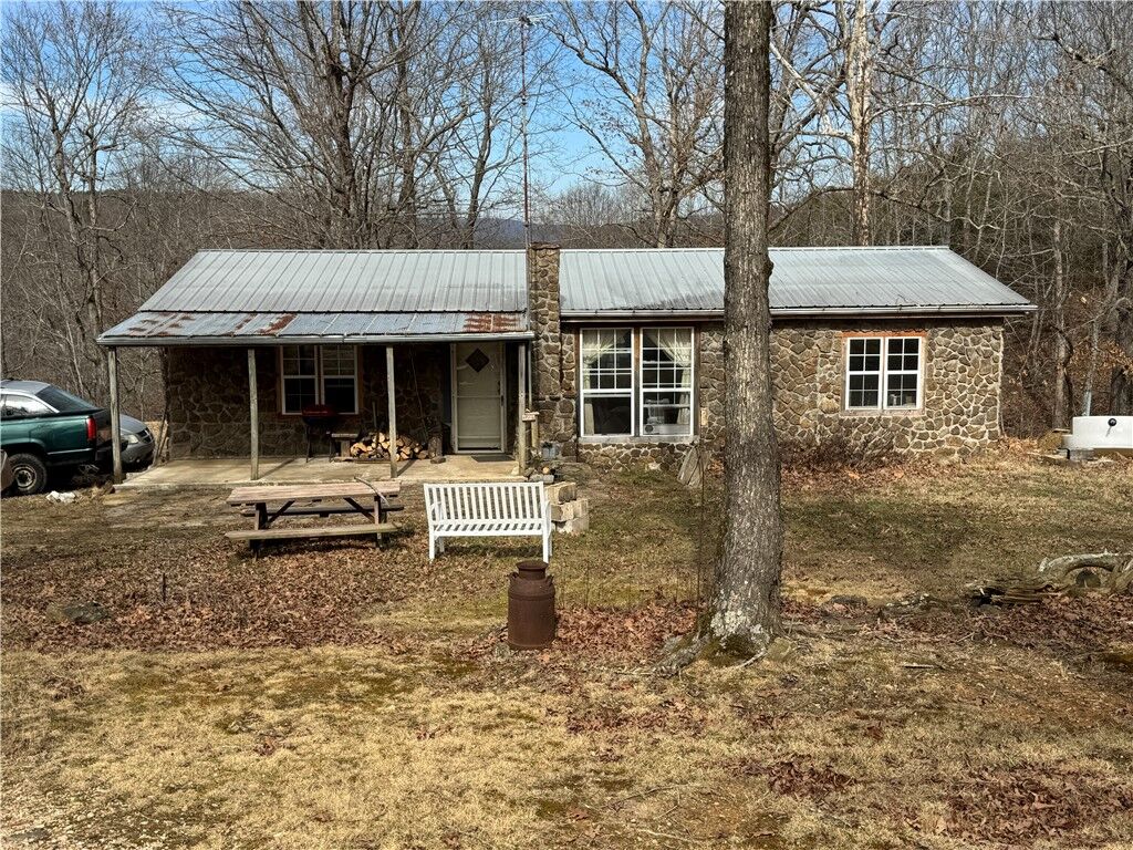 Property Photo: 106 Nc 6504 AR 72856