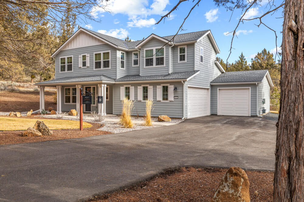 Property Photo: 5722 Engleman Spruce Way OR 97601