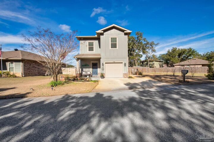 Property Photo:  7388 Hiawatha St  FL 32566 