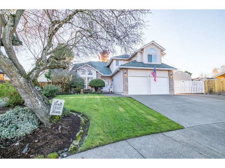 Property Photo:  925 Scepter Ct NE  OR 97301 