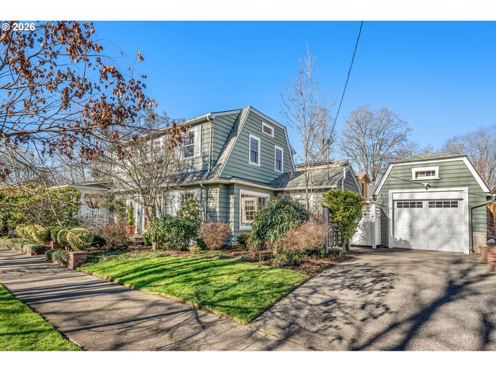 Property Photo:  1809 NE Klickitat St  OR 97212 