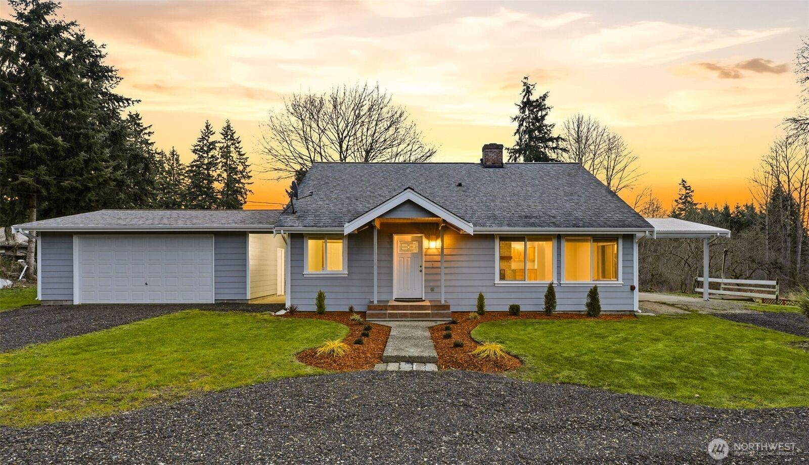 Property Photo: 36834 48th Avenue S WA 98001