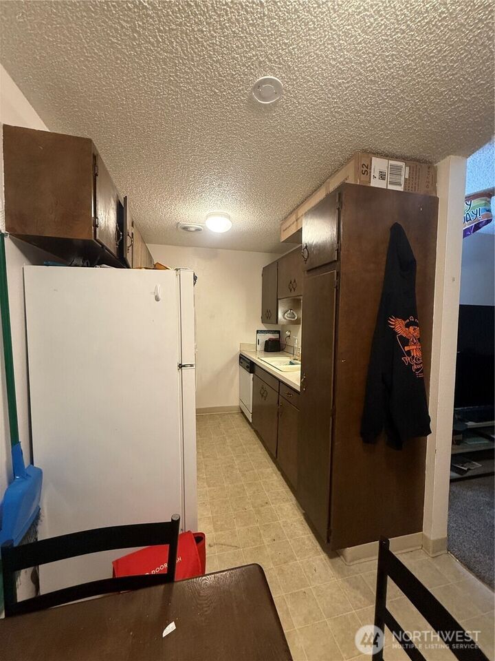 Property Photo: 404 SE 3rd Street WA 99324