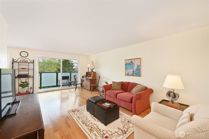 Property Photo:  3722  27th Place W 301  WA 98199 