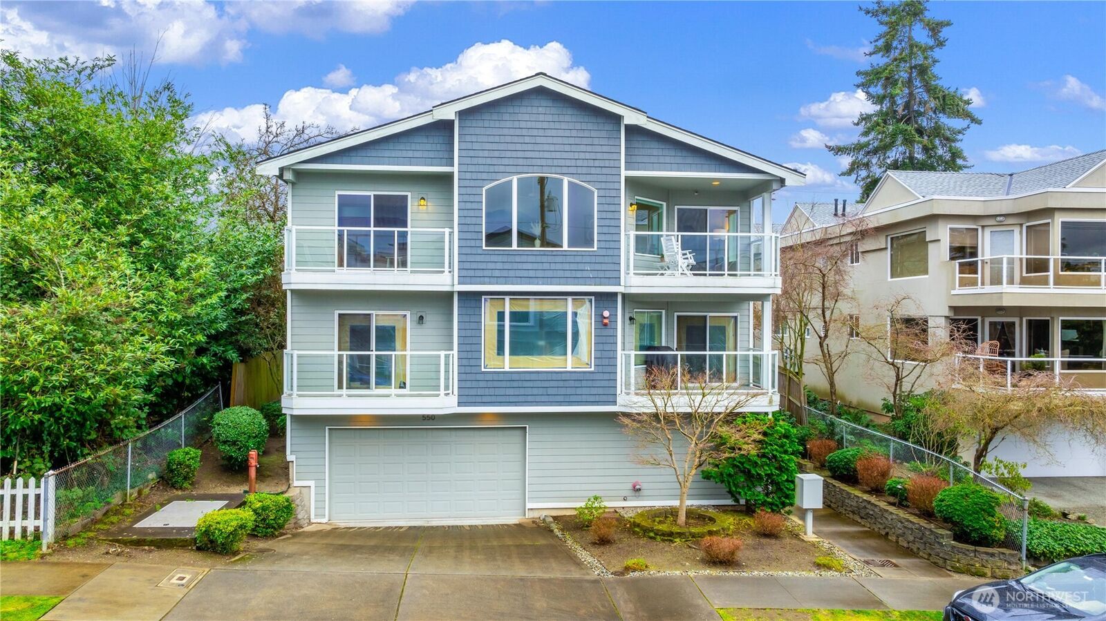 Property Photo: 550 Dayton Street 201 WA 98020