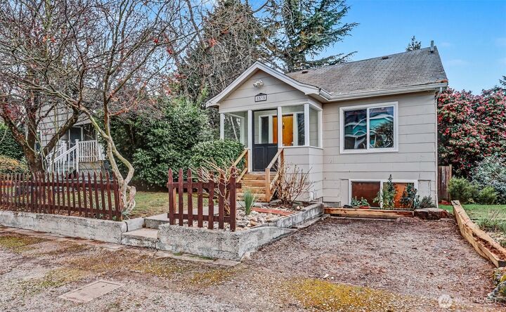 Property Photo:  8535  18th Avenue NW  WA 98117 