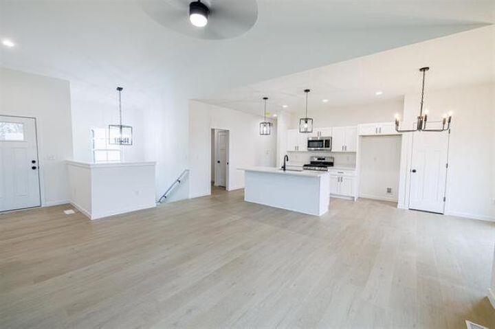 Property Photo: 14212 Prairie Commons Lane IL 61080