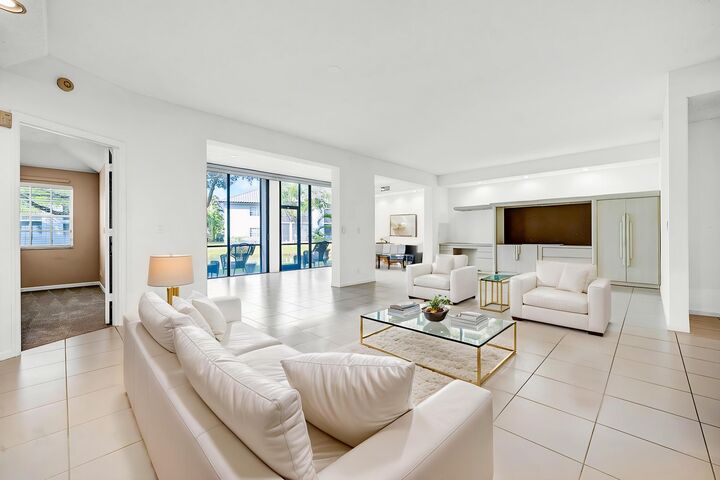 Property Photo:  11571 Briarwood Circle 1  FL 33437 