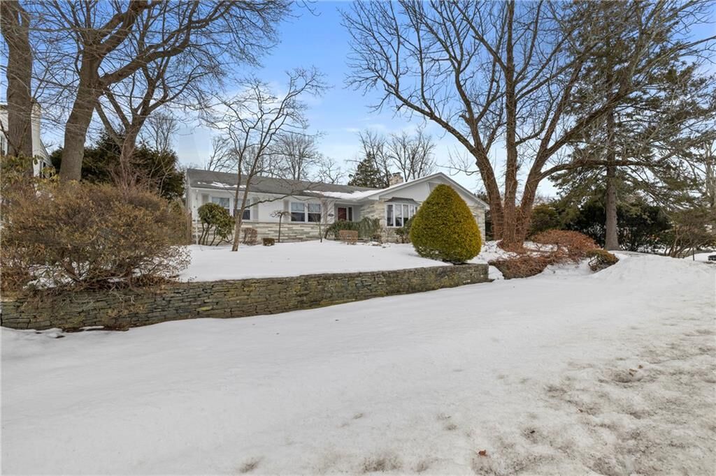 Property Photo:  214 Meshanticut Valley Parkway  RI 02920 