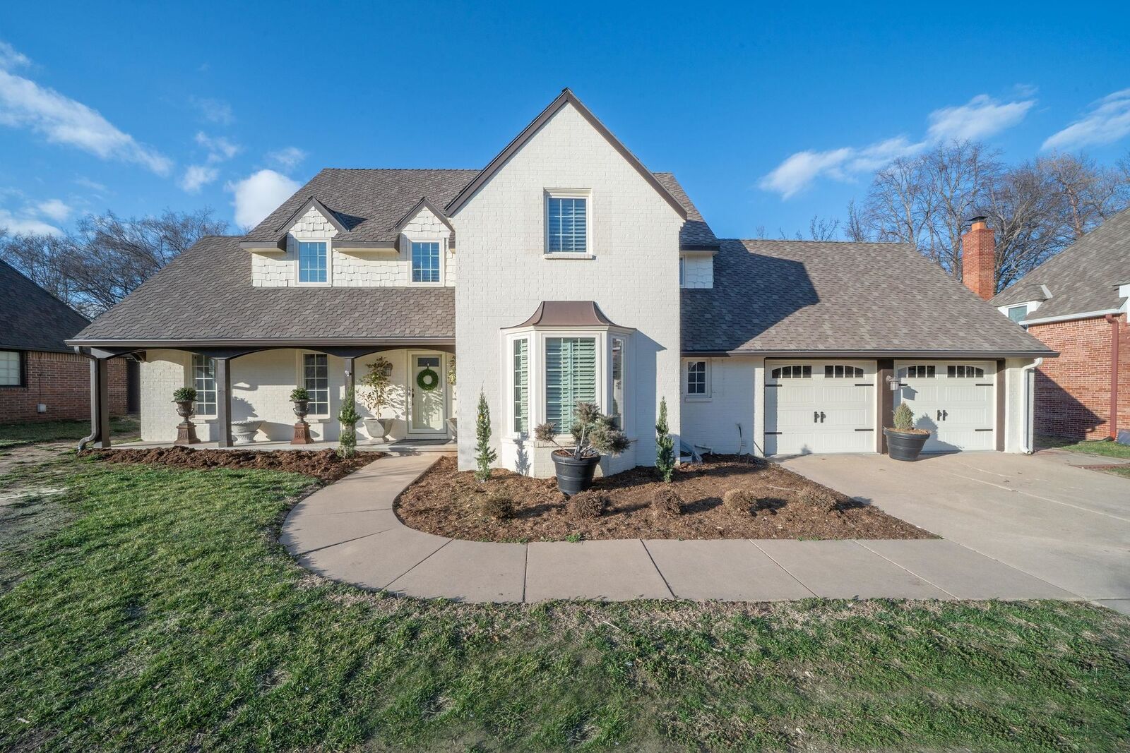 Property Photo: 8614 E Overbrook St KS 67206