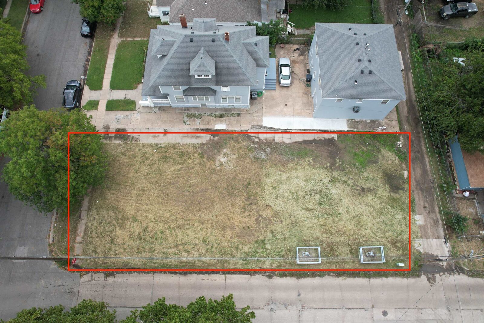 Property Photo: 1401 S Water KS 67213
