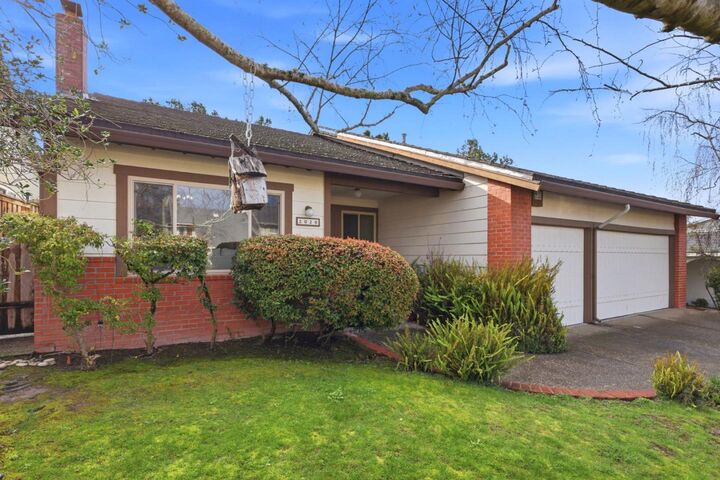 Property Photo: 2026 Fairmont Drive CA 94402