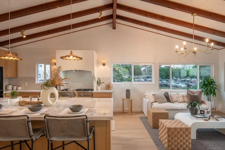 Property Photo:  2841 Cowley Way  CA 92110 