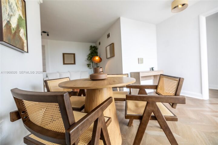 Property Photo:  1255 W Collins Ave 604  FL 33139 