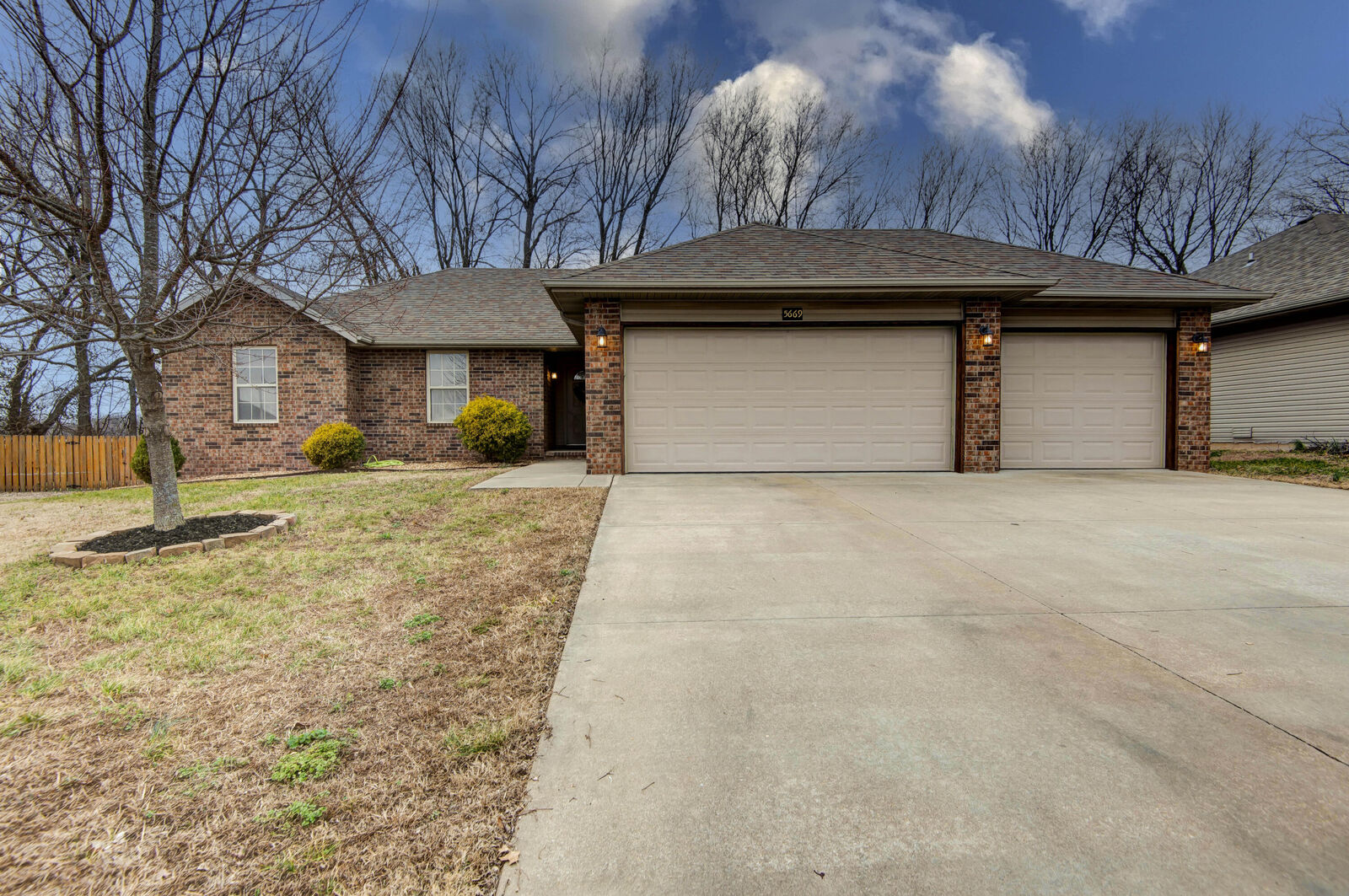 Property Photo:  5669 W Sunflower Drive  MO 65802 