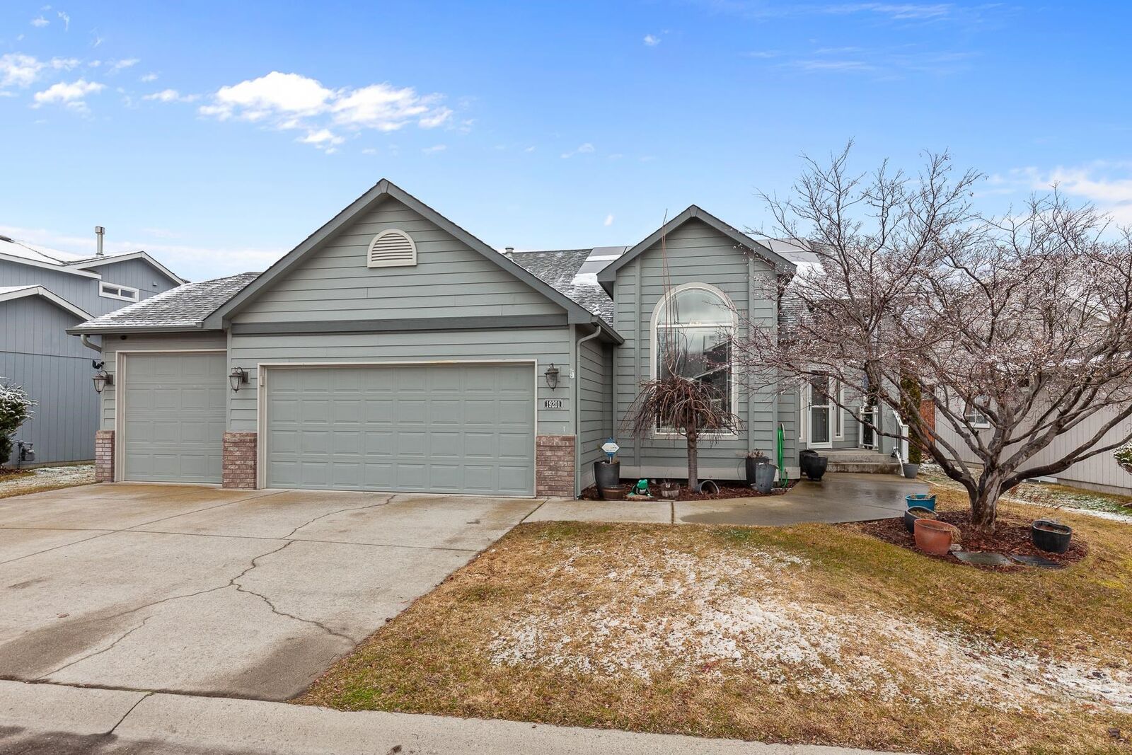 Property Photo: 19201 E Riverwalk Ln WA 99016