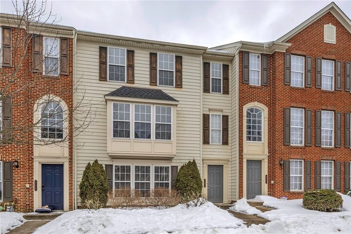 Property Photo:  602 Garden Way  PA 15090 