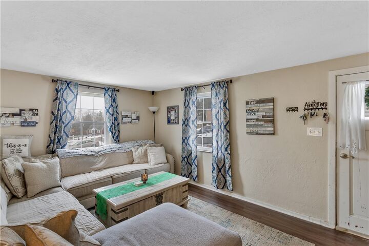 Property Photo:  120 Ida Dr  PA 15116 