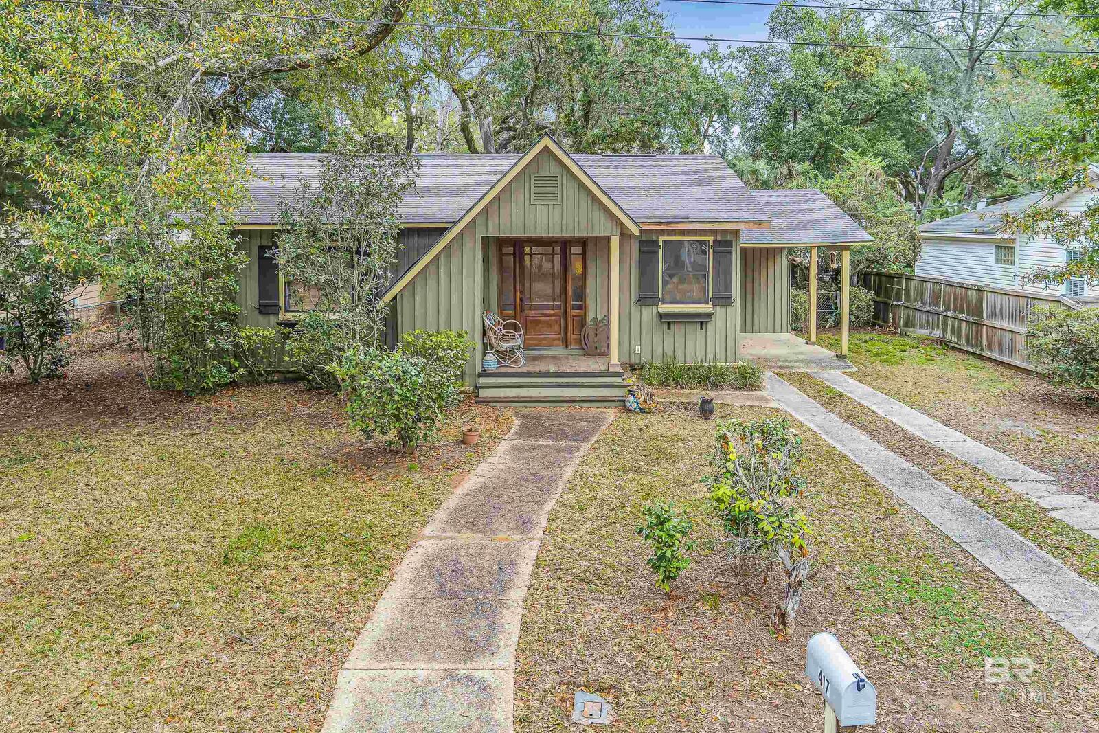 Property Photo:  417 White Avenue  AL 36532 