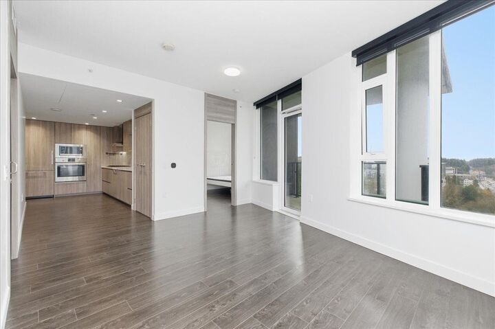 Property Photo: 9887 Whalley Boulevard 1610 BC V3T 0P4