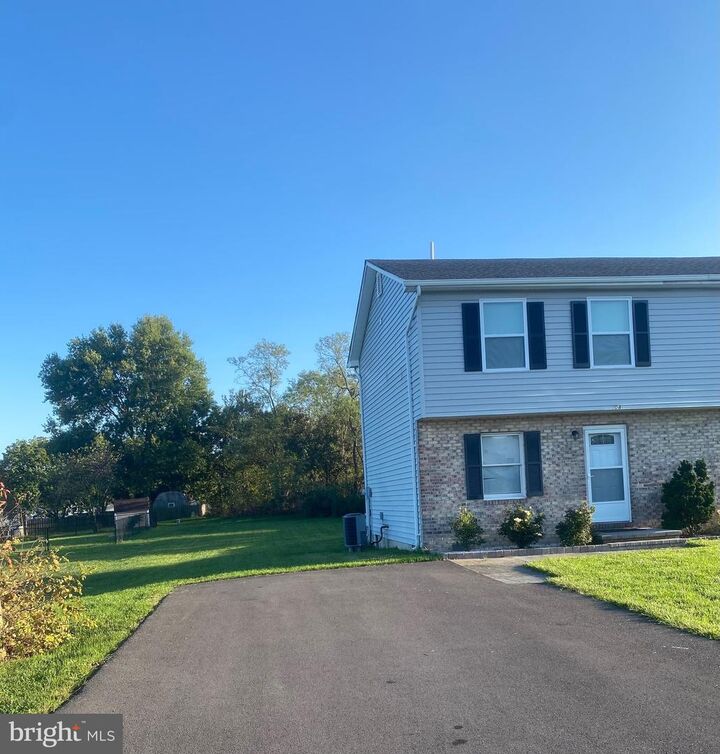 Property Photo:  208 Hackberry Drive  VA 22655 