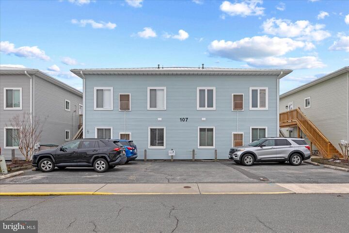 Property Photo:  107 Newport Bay Drive A02  MD 21842 