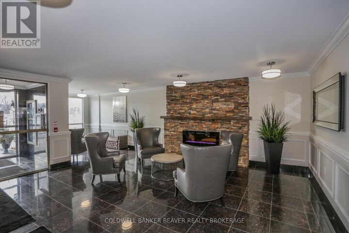 Photo de la propriété:  353 Commissioners Road West 1111  ON N6J 0A3 