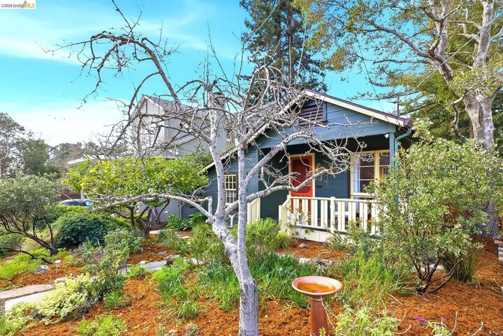 Property Photo:  4061 Whittle Ave  CA 94602 