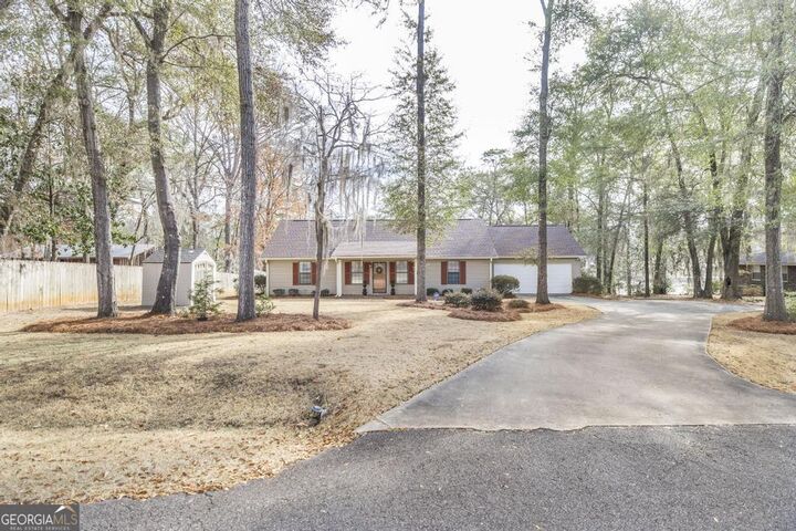 Property Photo: 925 W Tanglewood Drive GA 31021