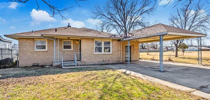 Property Photo:  1908 NW Bell Ave  OK 73507 