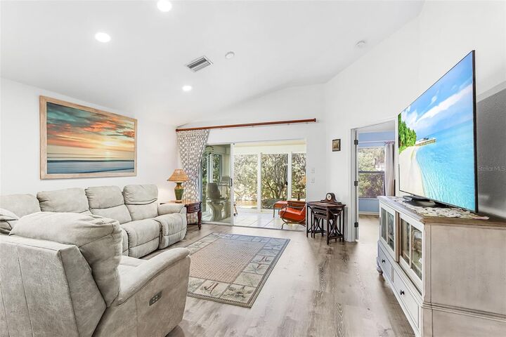 Property Photo: 2031 Matecumbe Key Road FL 33955