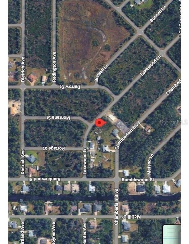 Property Photo: 301 Lakewood Lane FL 33953