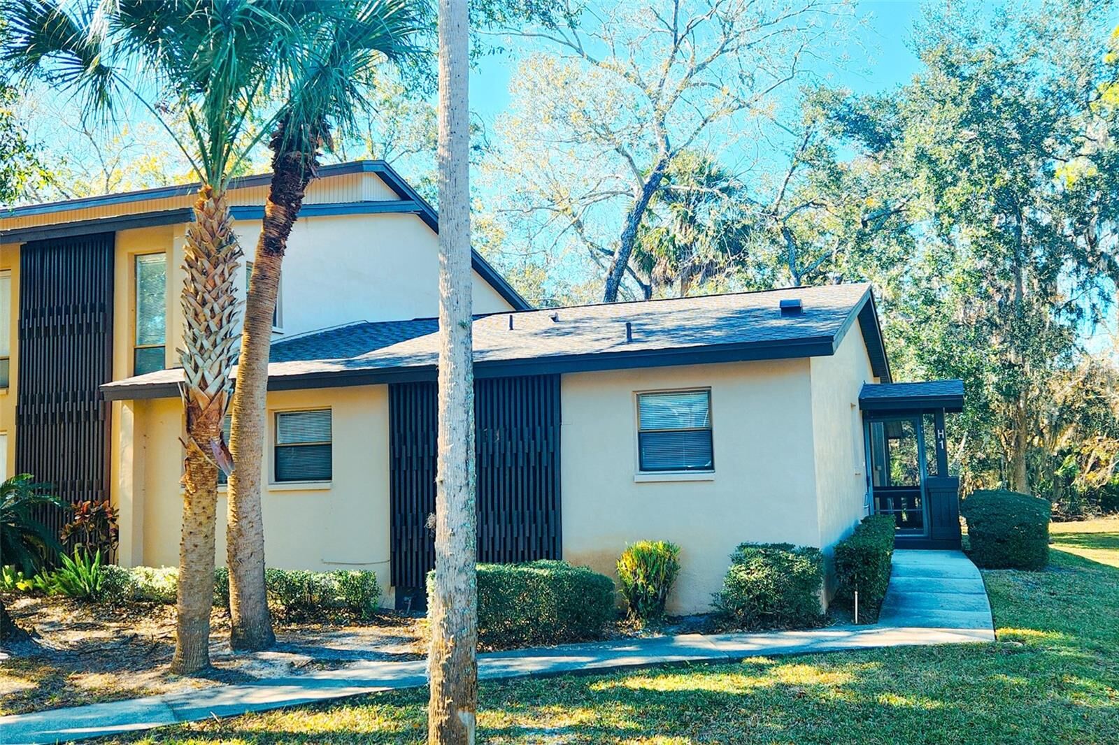 Property Photo: 1400 Tarpon Woods Boulevard H1 FL 34685