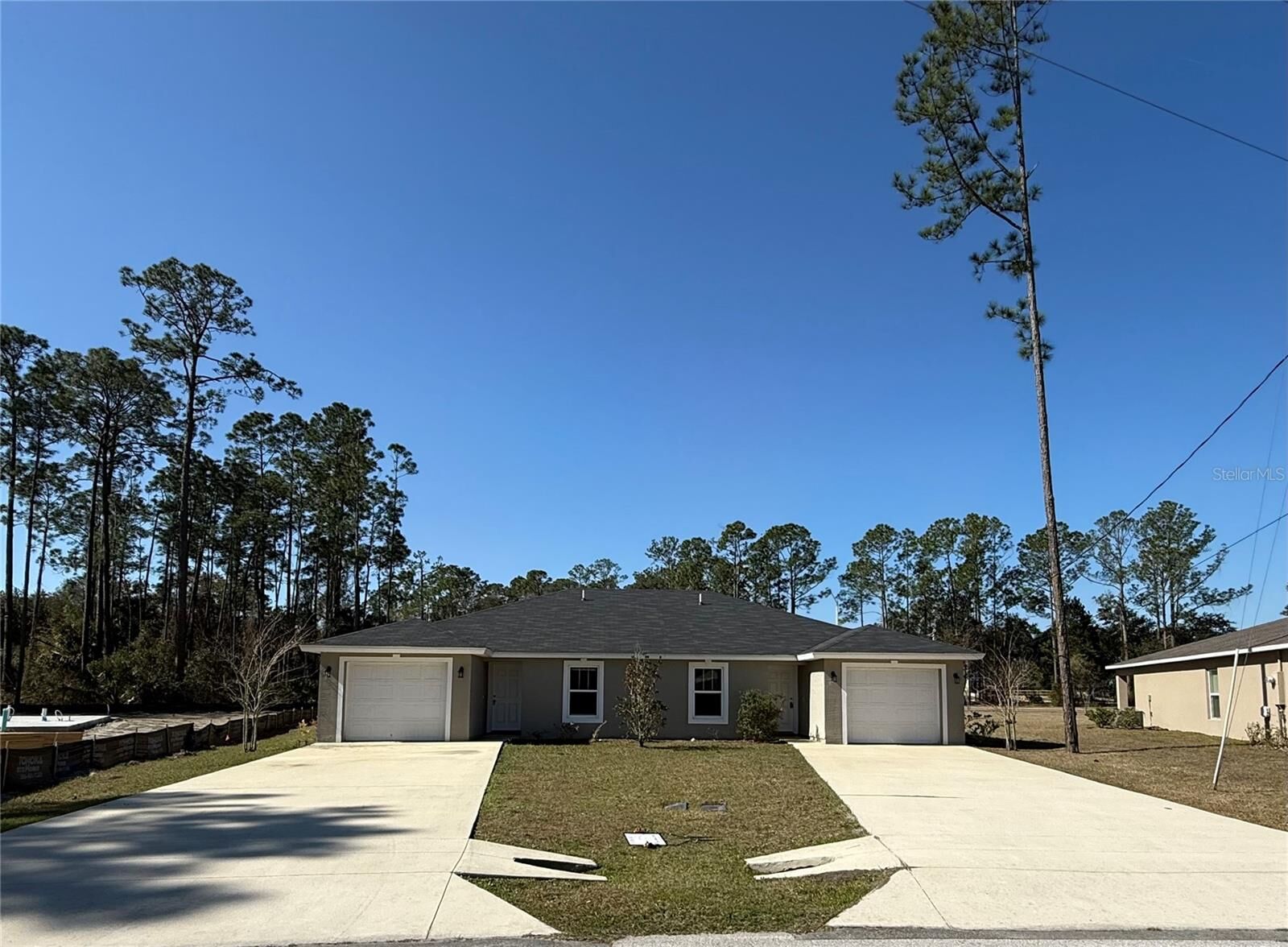Property Photo: 49 Brunswick Lane A FL 32137