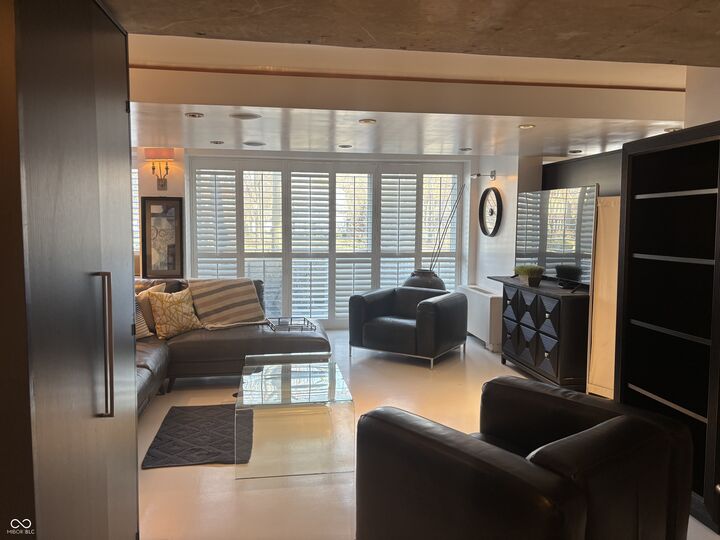 Property Photo: 4000 N Meridian Street 1F IN 46208