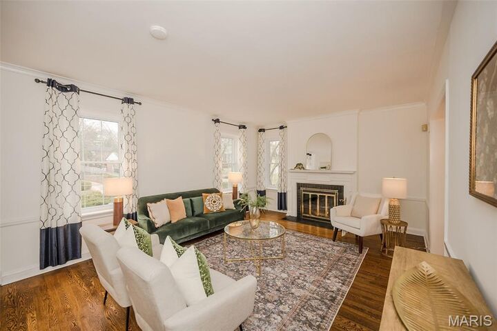 Property Photo:  11 Middlesex Drive  MO 63144 