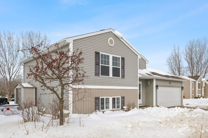 Property Photo:  9615 Hessler Xing  MI 49341 