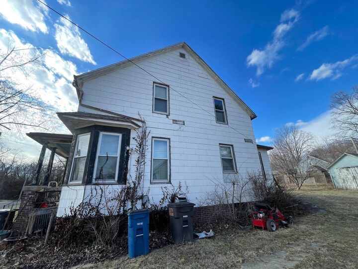Property Photo:  523 W Washington Avenue  IL 62246 