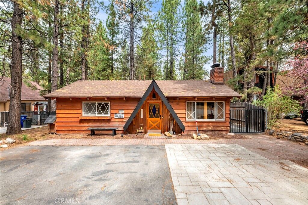 Property Photo: 42660 La Placida CA 92315