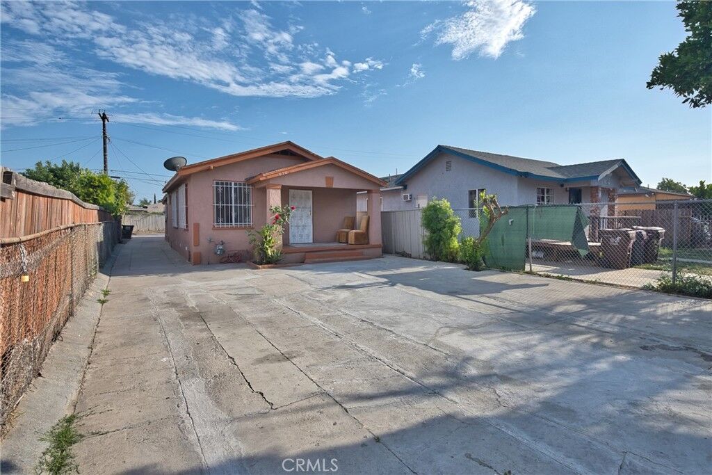 Property Photo: 850 W 132nd CA 90222