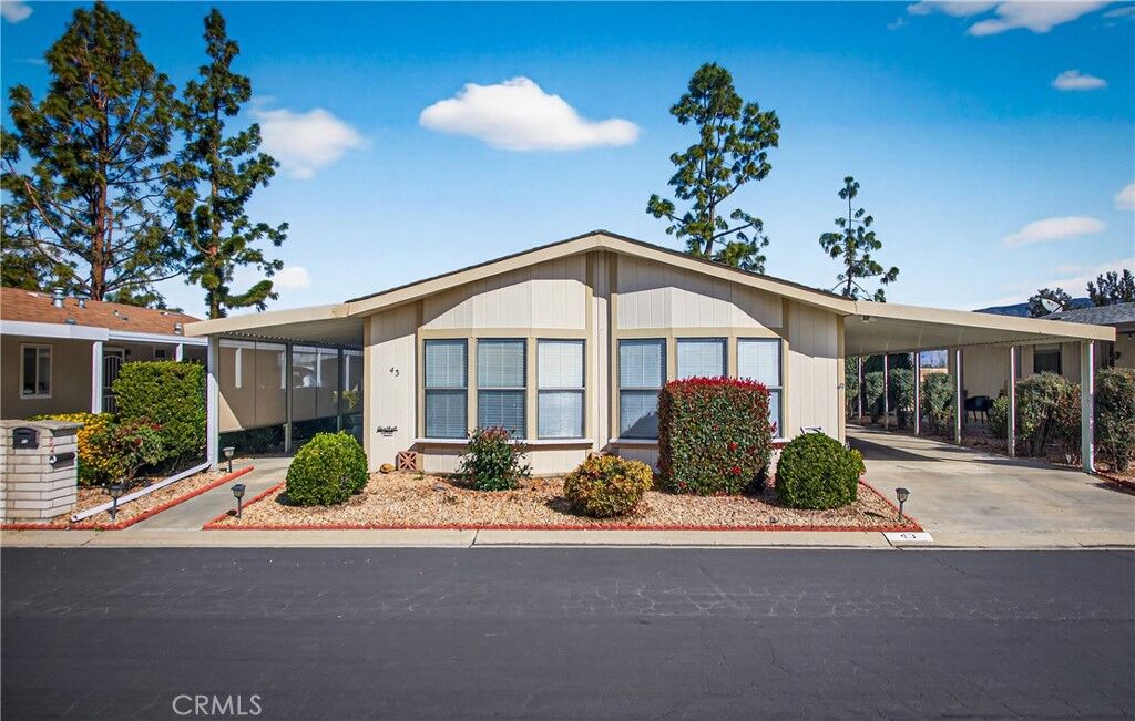 Property Photo:  1250 N Kirby Street 43  CA 92545 