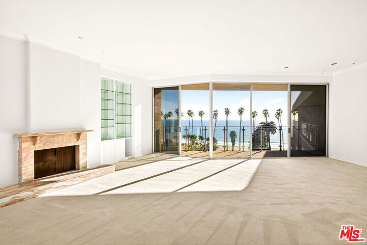 Property Photo:  515 Ocean Avenue Nph B  CA 90402 