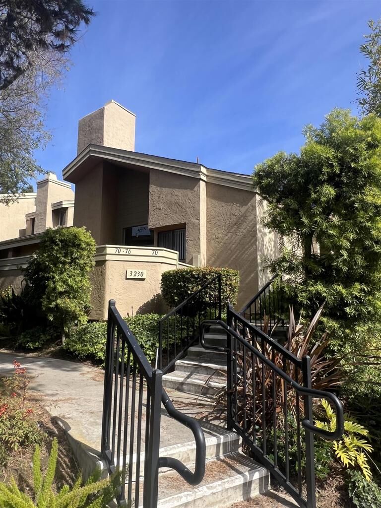 Property Photo: 3230 Caminito Eastbluff Unit 70 CA 92037